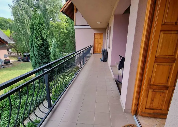 In 33519 * Balatonlelle